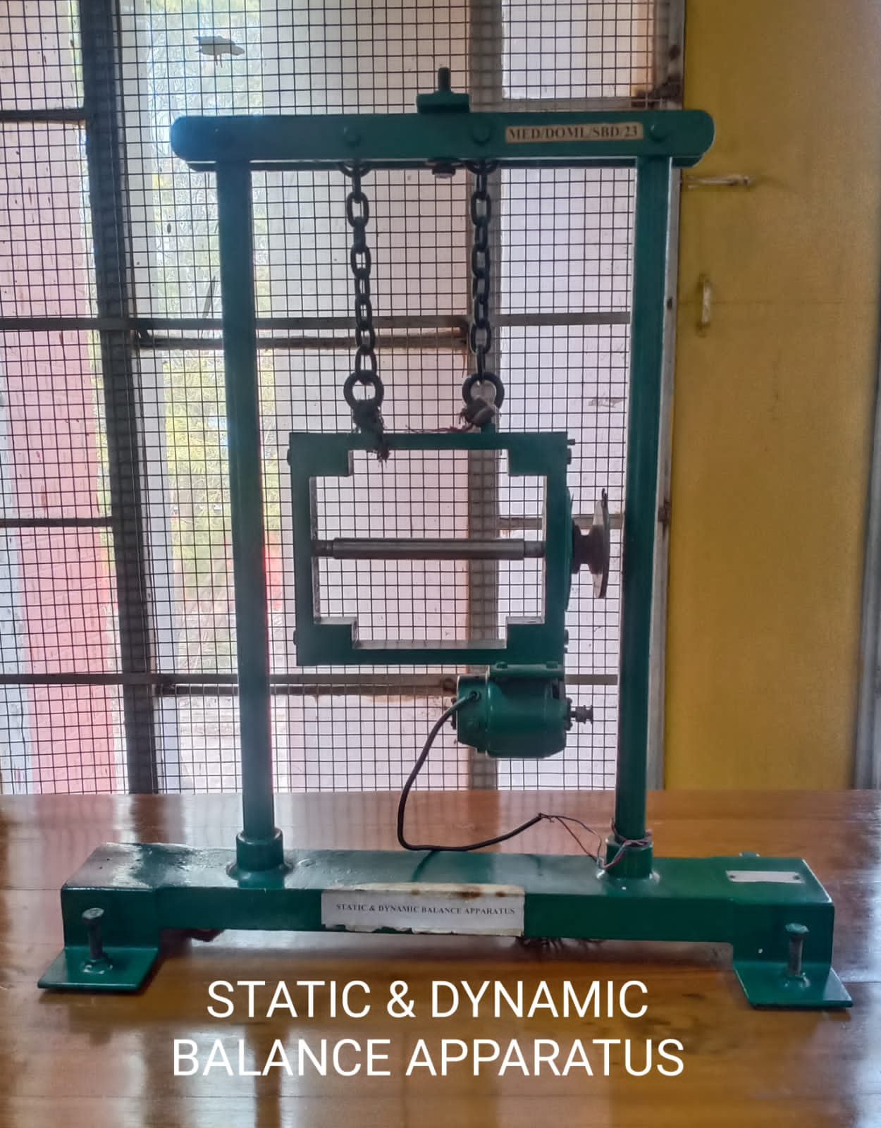 Static and Dynamic Balancing Apparatus