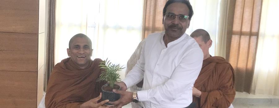 PEC Hosts Buddhist Monks for Session