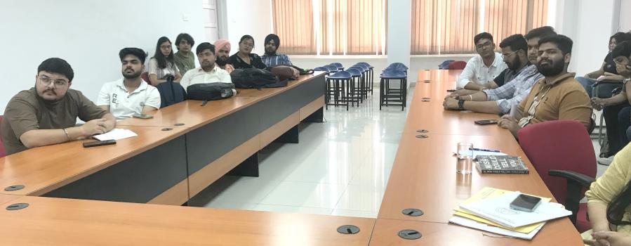 PEC Hosts Expert Lecture on Embedded Architecture