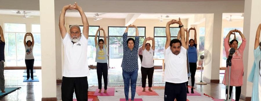 Yoga for Vasudhaiva Kutumbakam at PEC